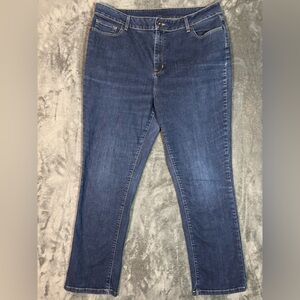LL Bean Classic Fit Jeans Womens Size 18 Blue Straight Leg Denim